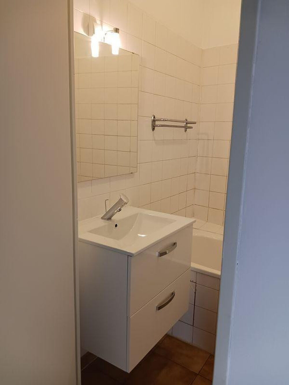Location Appartement Beau 2P meublé 30m² Vénissieux
