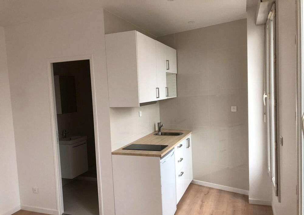 Location Appartement Studio  à 2min du métro Basilique de Saint-Denis Saint-denis