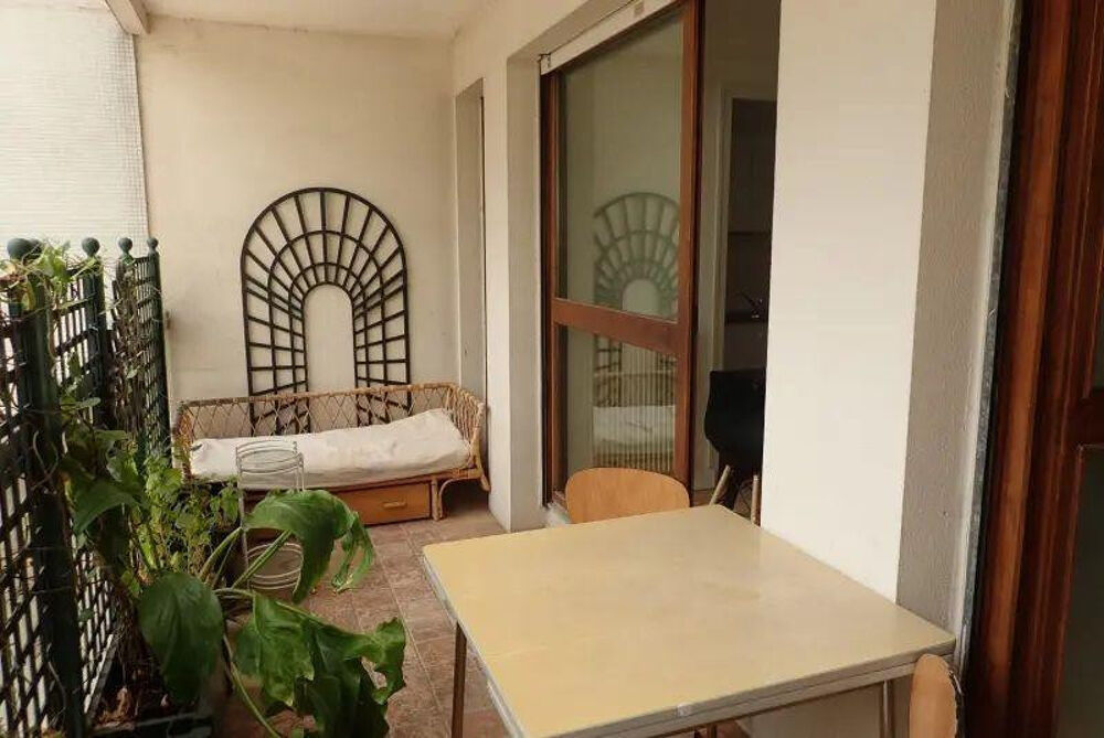 Location Appartement Appartement lumineux, baies vitrées et terrasse Paris 12