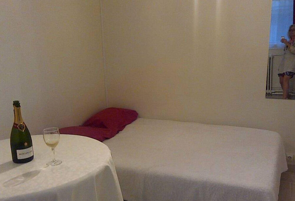 Location Appartement Location meublée studio 14 m² Paris 16E Paris 16