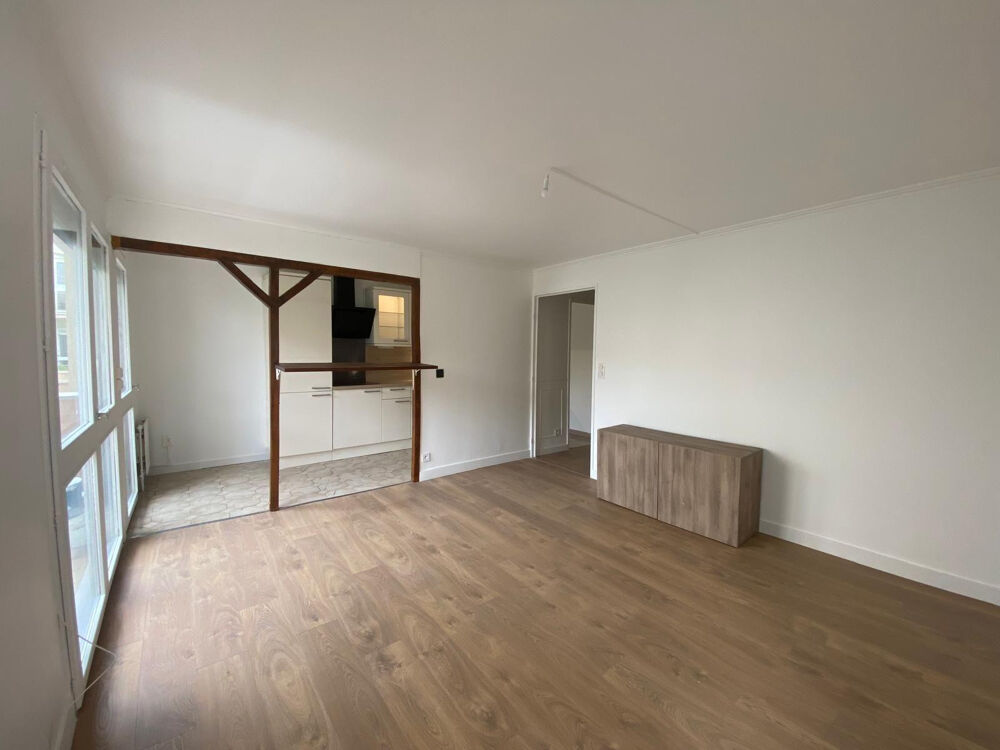 Location Appartement APPARTEMENT 2 PIECES 56M2 Évry-courcouronnes