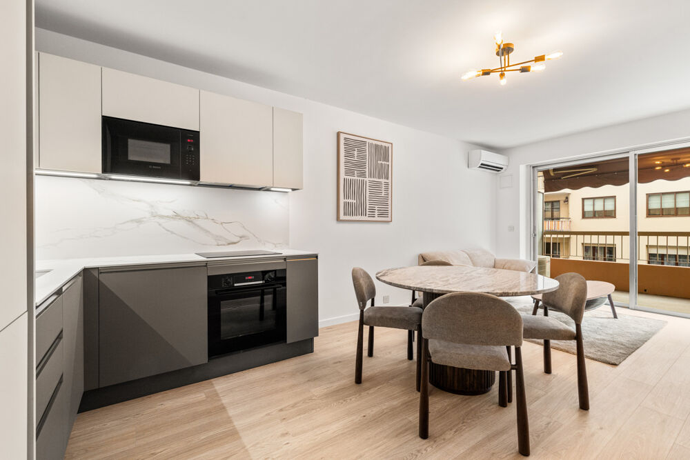Vente Appartement Nice - Le Port - Beau 3 pièces de 60 m² en étage Nice