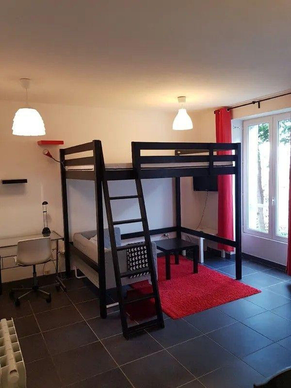 Location Appartement Beau studio meublé 28m² Saint-Étienne