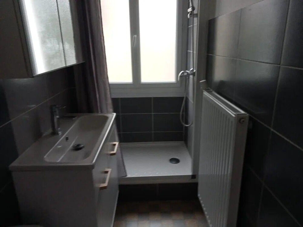 Location Appartement 2P 39m² entièrement rénové à Montplaisir Saint-Étienne