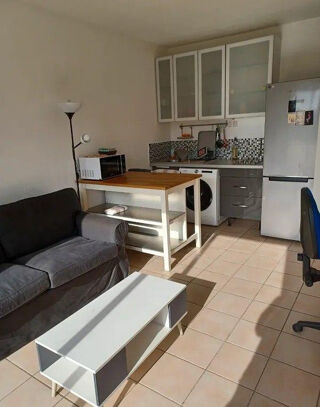  Appartement à louer 2 pièces 31 m²