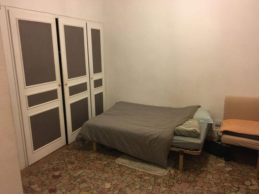 Location Appartement Grand Studio meublé - tram au pied Lyon 7