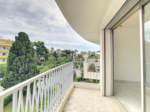  Appartement � louer 1 pi�ce  Nice