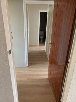  Appartement à louer 4 pièces 68 m²