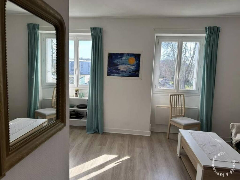 Location Appartement Beau studio meublé 21m² Bordeaux