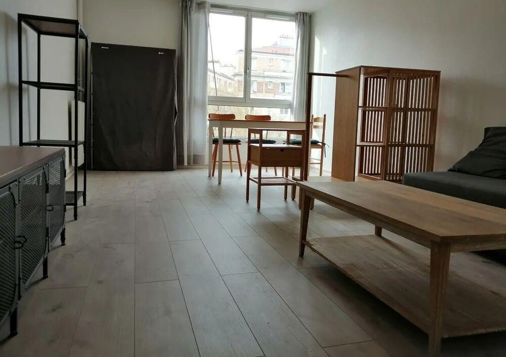 Location Appartement Beau studio meublé de 34m² proche Père Lachaise Paris 20