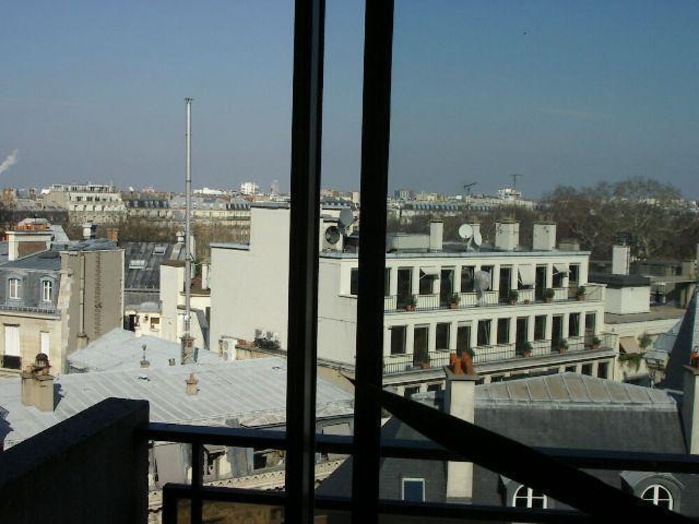Location Appartement Studio plein ciel clair et confortable Paris 8