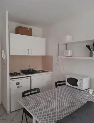  Appartement à louer 1 pièce 20 m²
