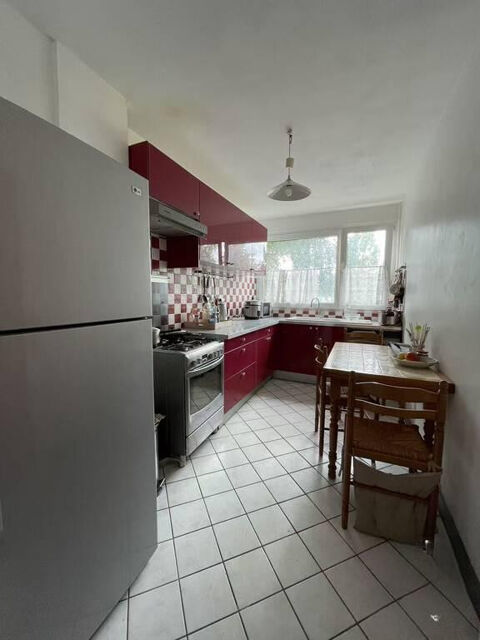   Chambre dans une colocation 74 m² Appartement - 4 pièce(s) - 74 m²
