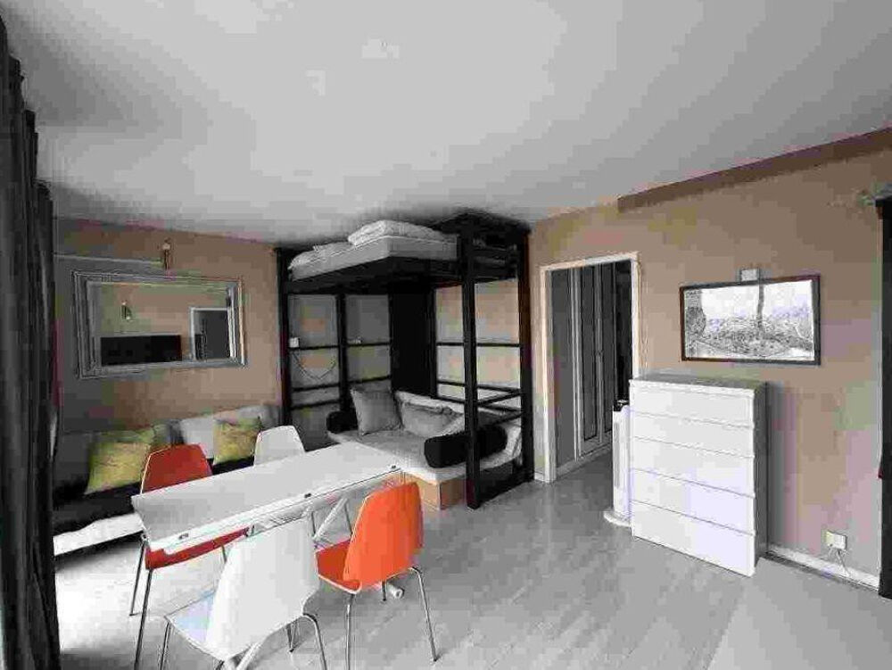 Location Appartement Studio meublé à louer Paris 19