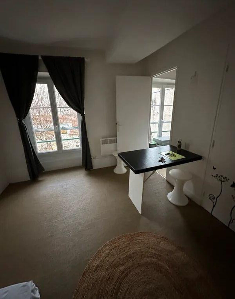 Location Appartement Beau studio de 20m² très calme et très clair (Sud) Paris 15