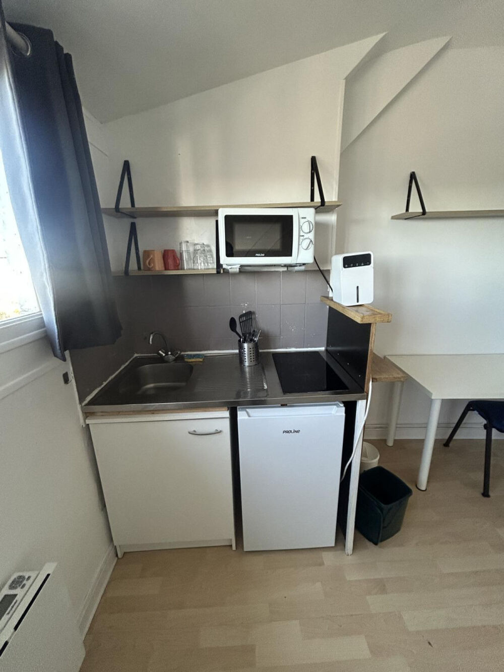 Location Appartement Studio meublé fonctionnel 15m² proche fac de droit Rennes