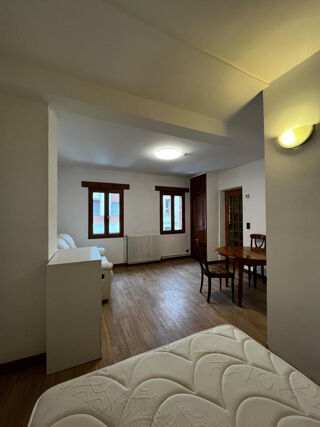  Appartement à louer 1 pièce 32 m²