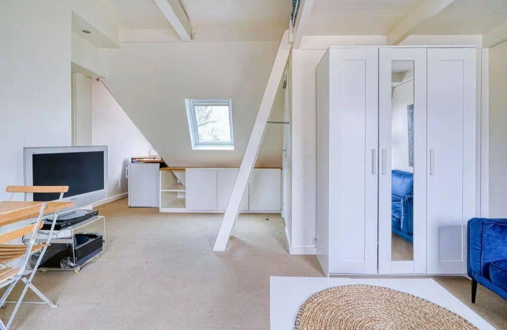 Location Appartement Charmant studio meublé 23m² avec mezzanine Paris 16