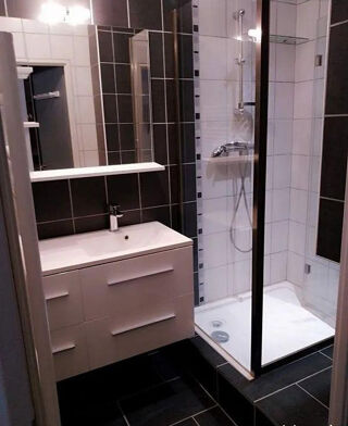  Appartement à louer 2 pièces 44 m²