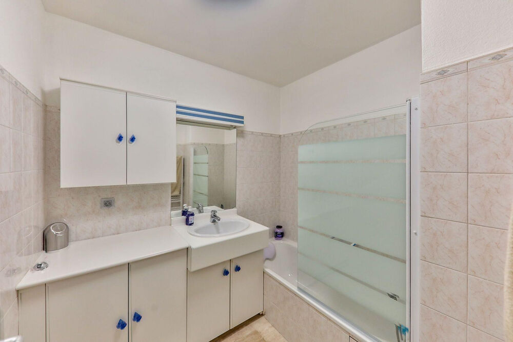 Location Appartement Nice splendide 2 pièces meublé jardin piscine Nice
