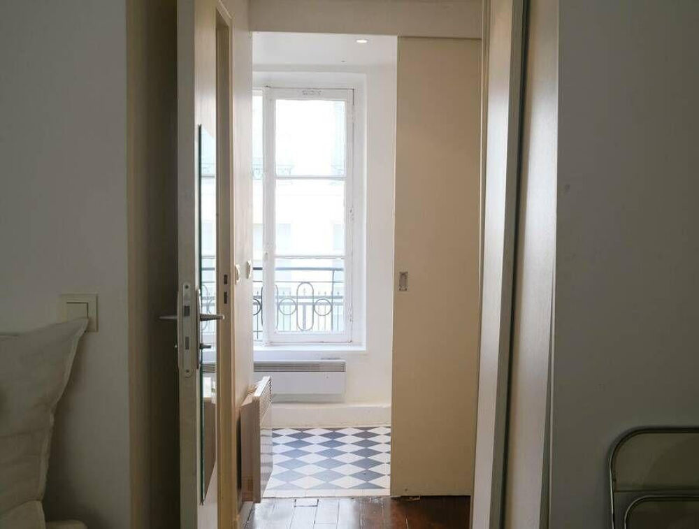 Location Appartement Beau studio meublé 38m² Marais courte durée Paris 3