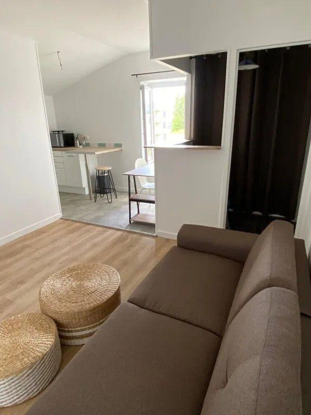 Location Appartement Beau studio meublé 22m² rénové étudiant Nantes