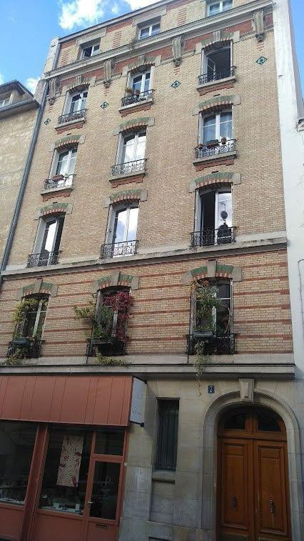 Location Appartement Joli 2P lumineux 50 m2 proche Buttes Chaumont Paris 19