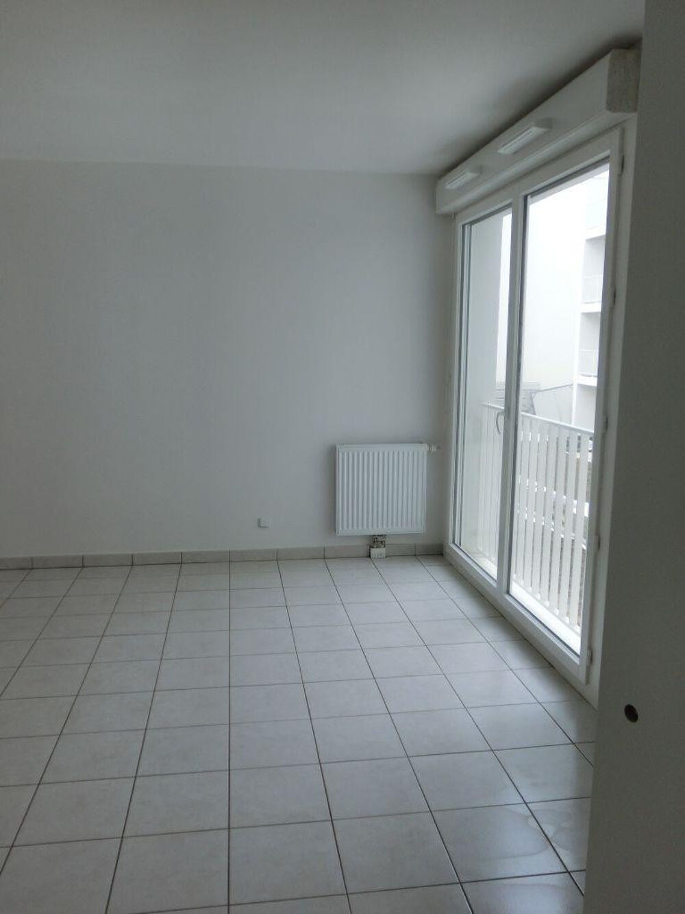 Location Appartement T1 Massy-Palaiseau proche transports et commerces Massy