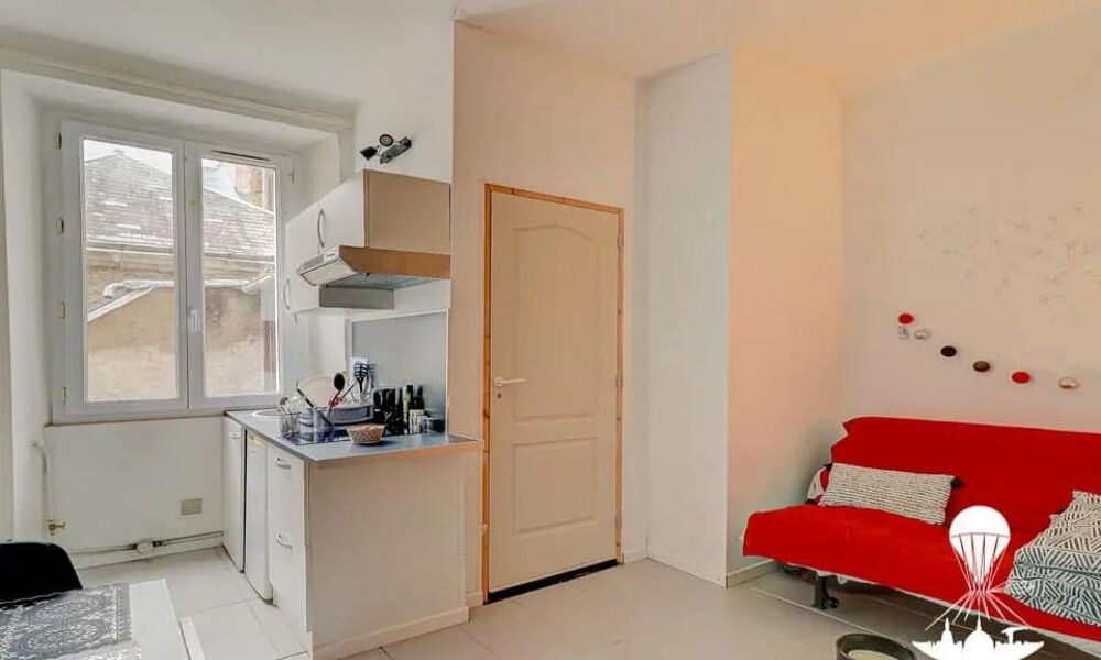 Location Appartement Beau studio 17m² lumineux Quartier Madeleine Nantes