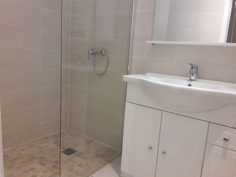 Location Appartement Maisonnette F1 metro mairie d'ivry Ivry-sur-seine