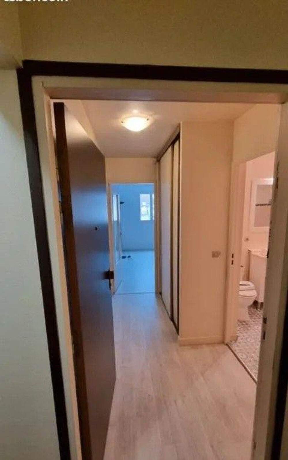Location Appartement Studio 27m² au cœur de Poissy refait à neuf Poissy