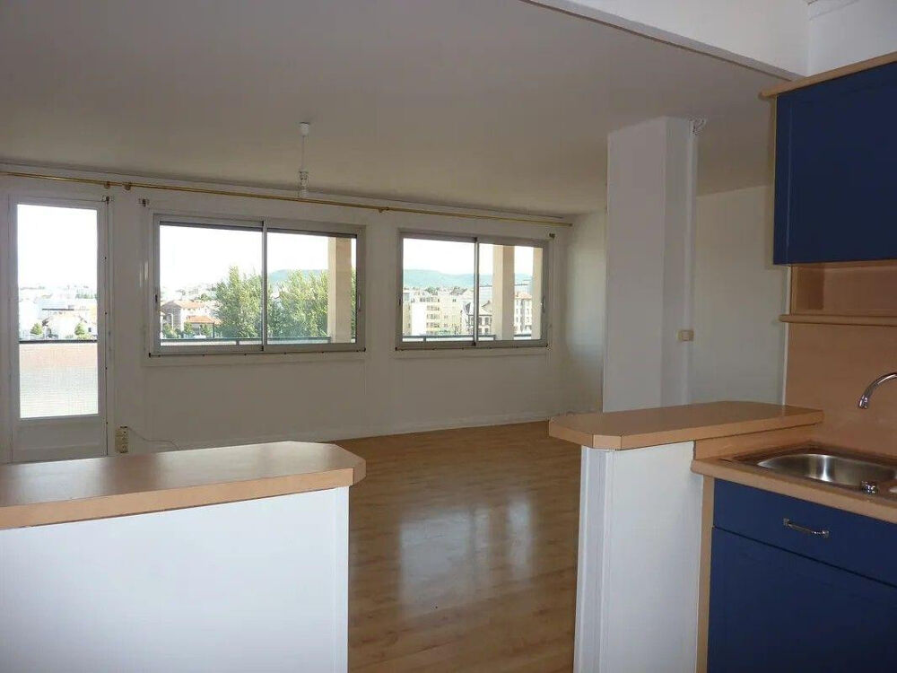 Location Appartement Superbe 5P 67m² balcon à Clermont coloc possible Clermont-ferrand
