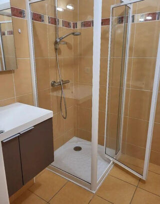  Appartement à louer 2 pièces 52 m²