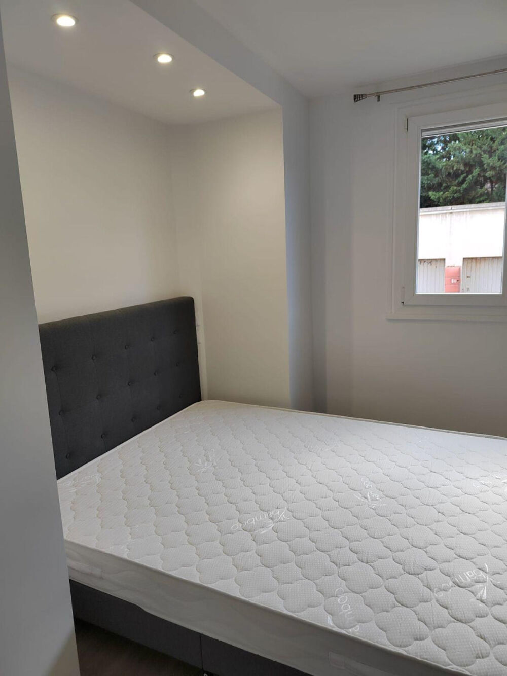Appartement meublé refait dans résidence calme