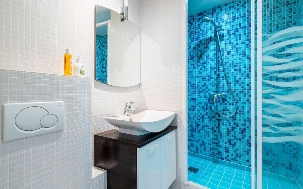 Location Appartement Beau et grand studio 38m² Paris 18