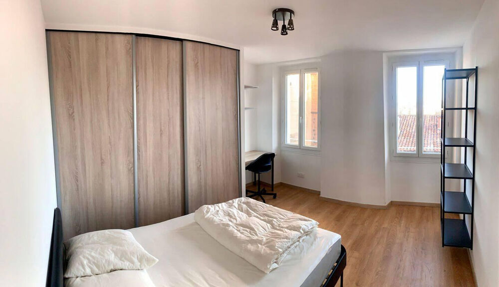 Location Appartement Beau T3 rénové et meublé 70m² avec balcon Marseille 1