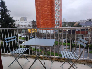  Appartement à louer 4 pièces 62 m²