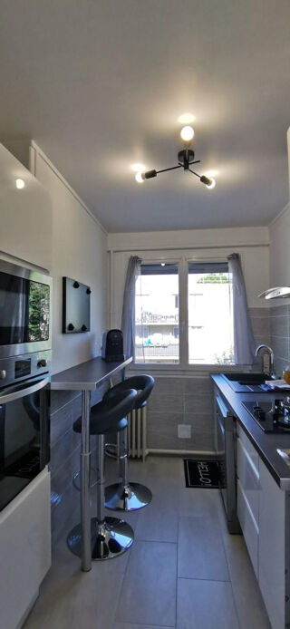  Appartement à louer 1 pièce 65 m²