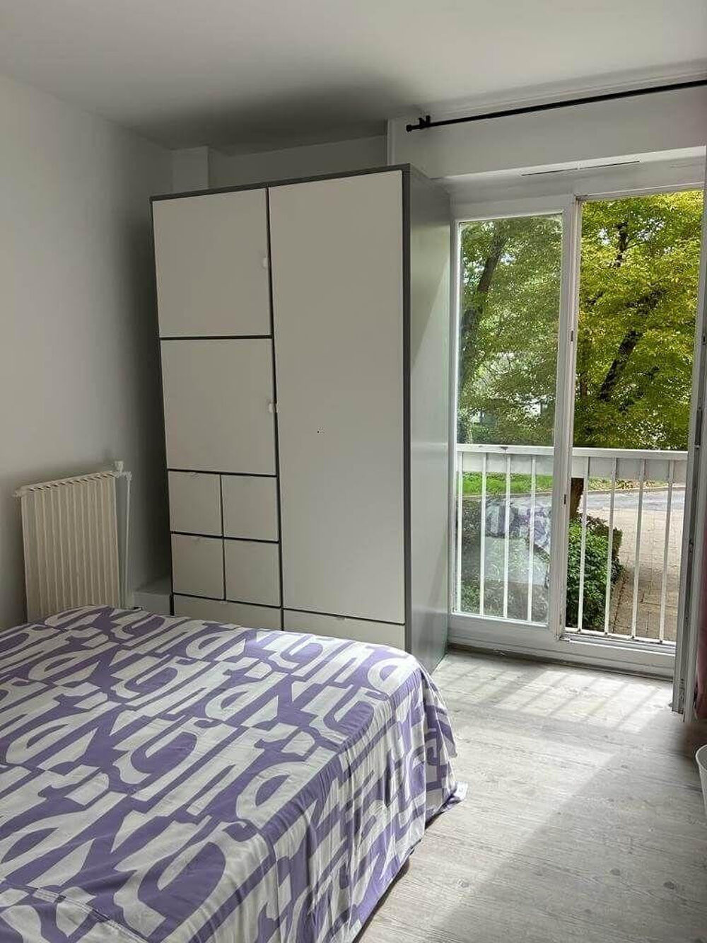 Location Appartement Chambre dispo dans belle coloc à Evry Évry-courcouronnes