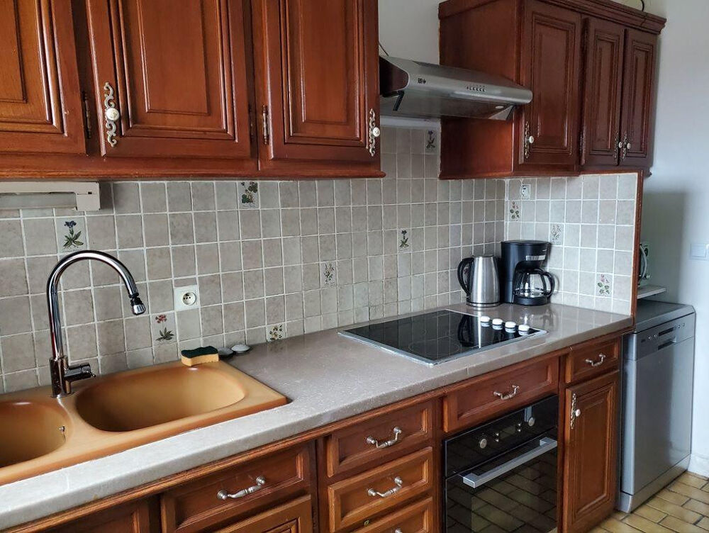 Location Appartement App. 3p. 61m². Clichy, entrée de ville Clichy