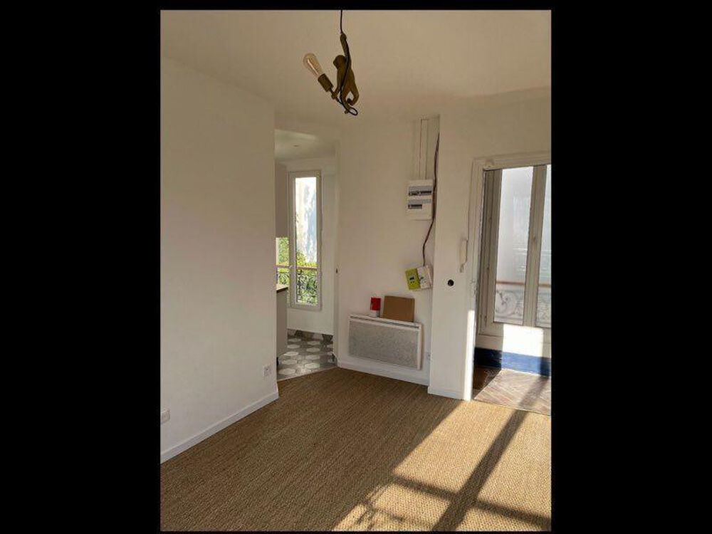 Location Appartement 2 pièces rue Championet 18eme Paris 18