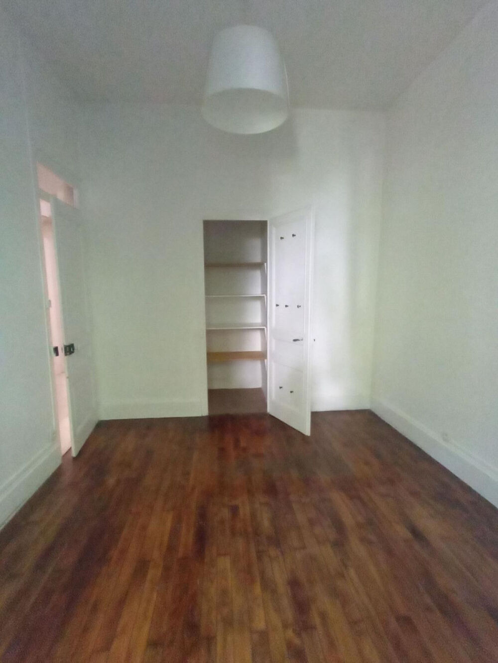 Location Appartement F2 + jardin privatif - 58m² métro CUSSET (ligne A) Villeurbanne