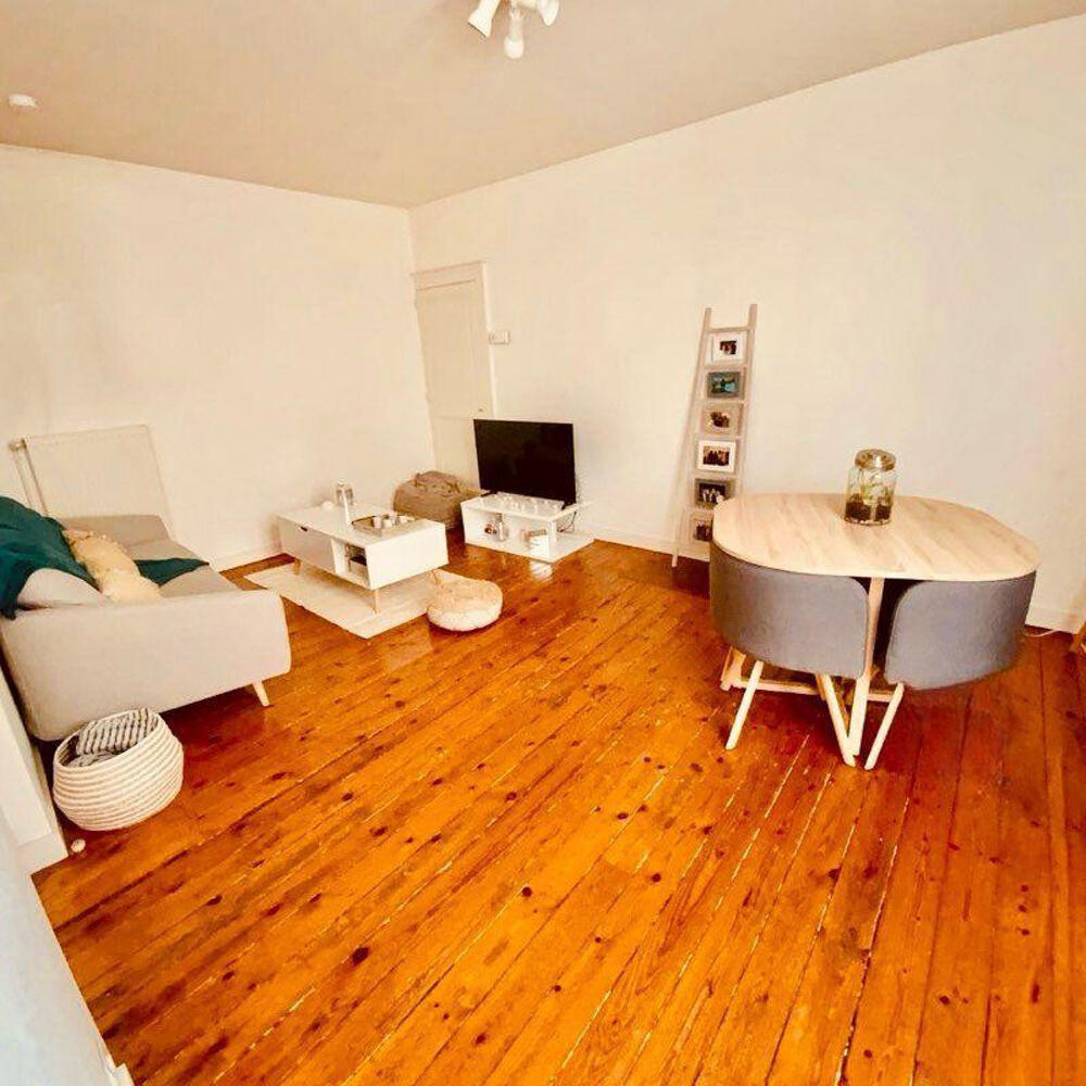 Location Appartement Studio 18m² hyper centre ville Poitiers Poitiers