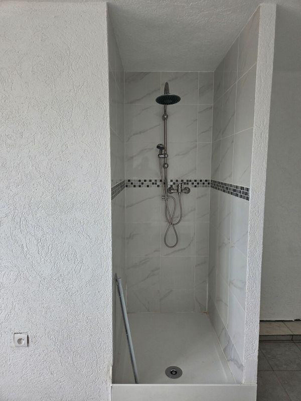 Location Appartement Beau studio meublé 16m2 refait à neuf Villeurbanne