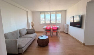  Appartement à louer 1 pièce 76 m²