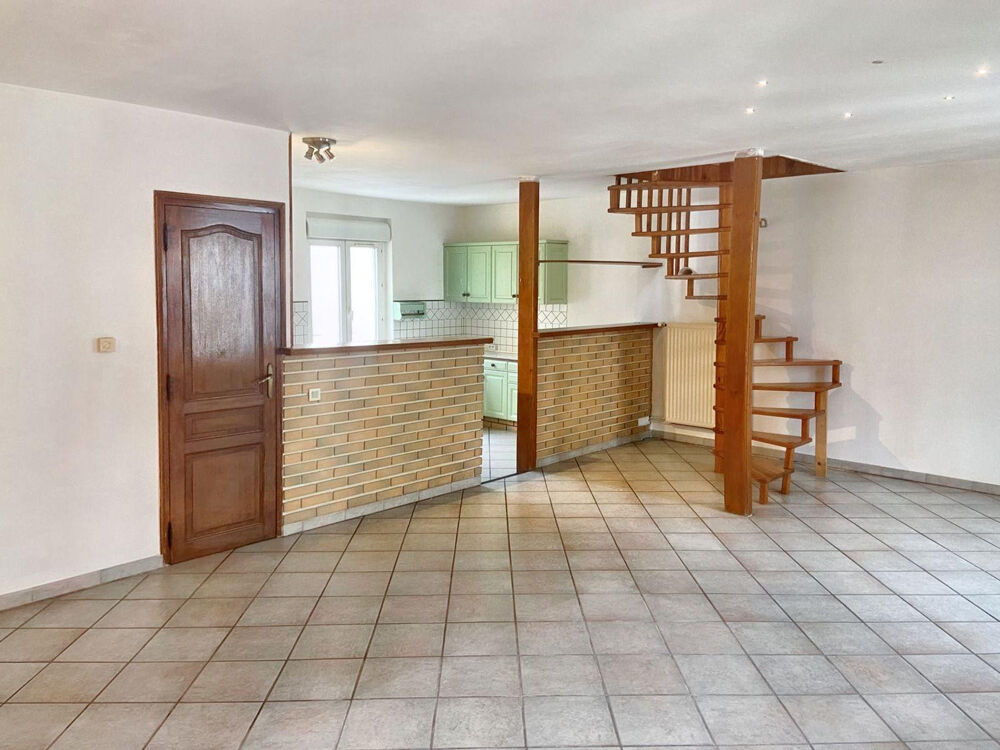 Location Appartement Appartement en duplex très clair de 71 m² Saint-Étienne