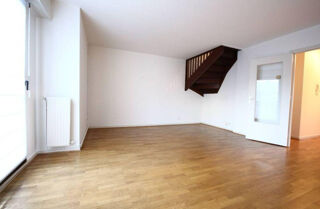  Appartement à louer 3 pièces 76 m²