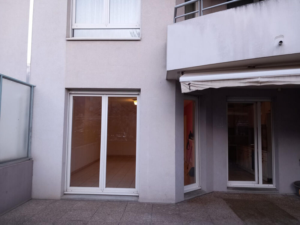 Location Appartement Beau logement très bon état Échirolles