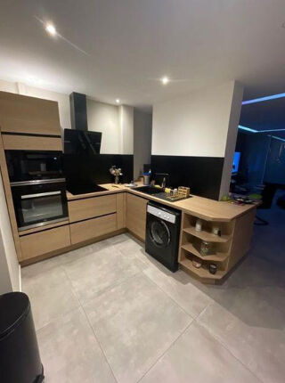  Appartement à louer 2 pièces 55 m²