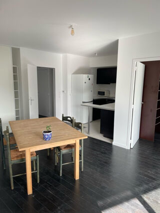  Appartement à louer 2 pièces 46 m²